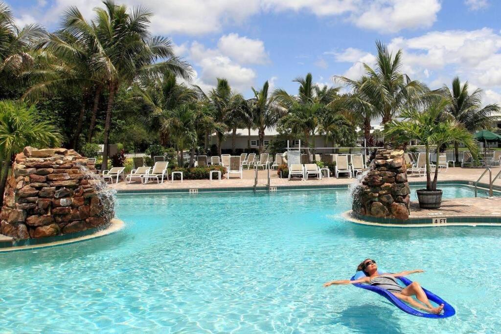 Greenlinks Golf View Villa Flamingo At Lely Resort Нейплс Экстерьер фото